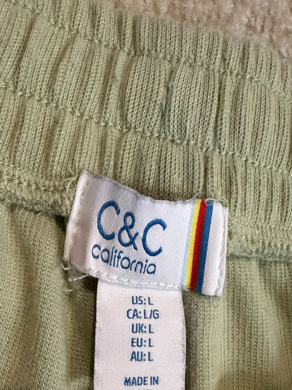 🌿 C&C California Sage Green Ribbed Drawstring Shorts | Size Large - Picture 2 of 6